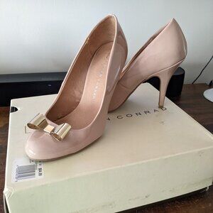 Lauren Conrad Pumps
